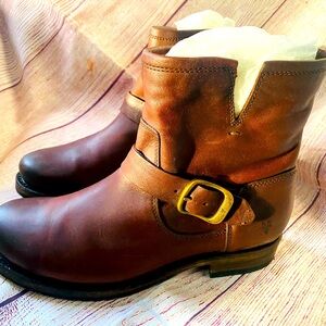 Frye Veronica Boot - Size 7.5 Redwood